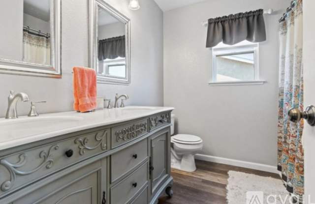 2350 Calistoga Drive