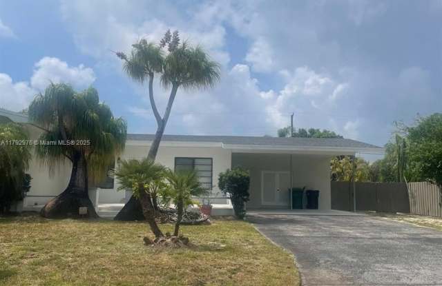 Photo of 9320 SW 125th Ter