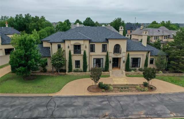 5701 Mistletoe Court