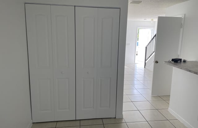 11693 NW 45th Street