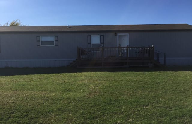 8401 Bobby Point - 8401 Bobby Point Rd, Cashion Community, TX 76305