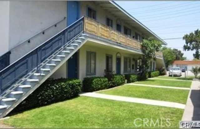 Photo of 528 N Batavia Street