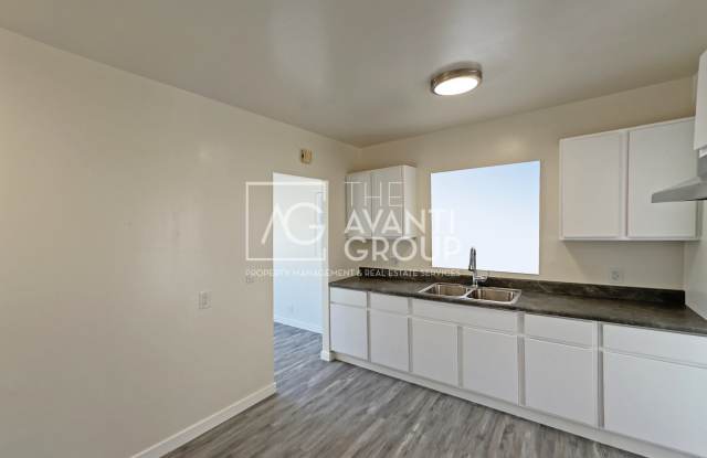 1012 East Ventura Street