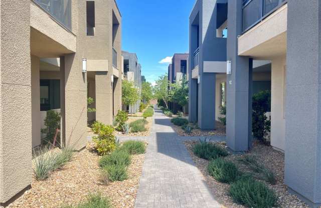 11311 Glowing Avenue