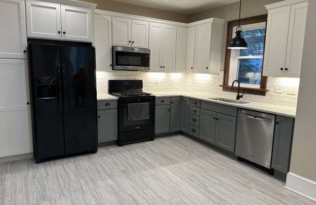 Photo of 131 Clinton Street