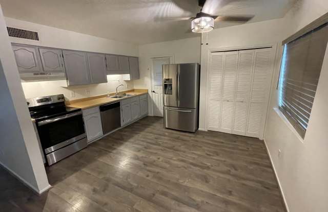 1865 W La Osa Street