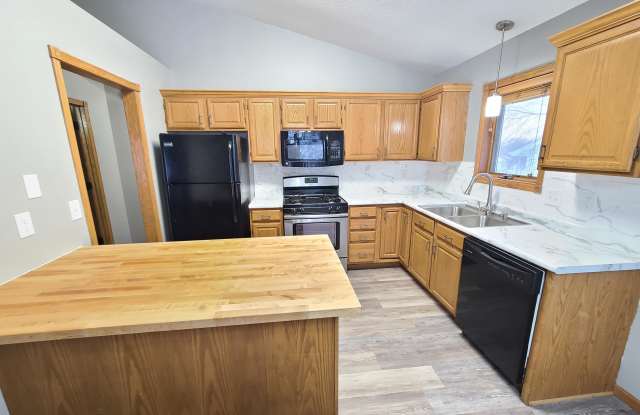 2932 Northern Slopes Lane Northeast