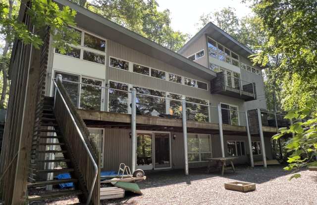 110 Bayberry Drive