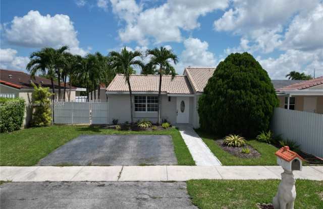 13363 NW 3rd Ter