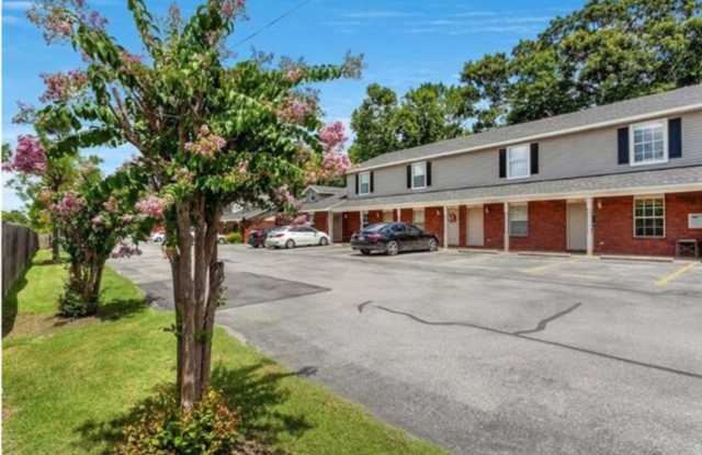 2 Bed For Rent Fayetteville - Walking distance to UofA!