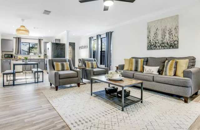 2902 Donnell Dr