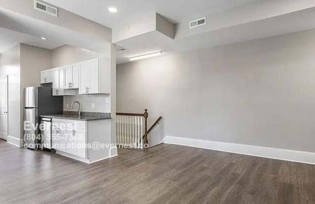 1203 W Main St