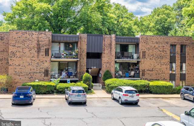 Photo of 7905 DASSETT Court unit: 101