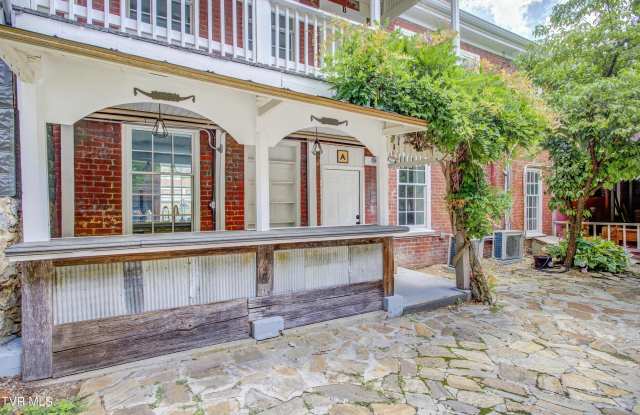 119 East Main Street