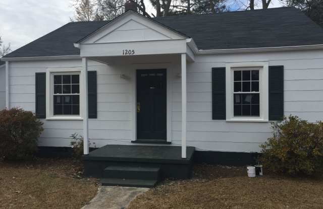1205 Evergreen Road