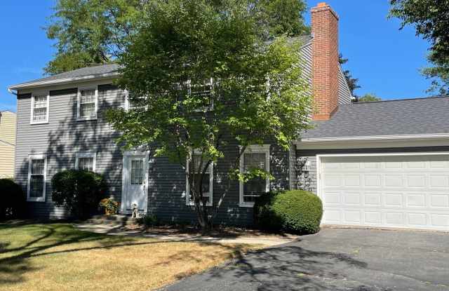 102 N Stauffer Drive