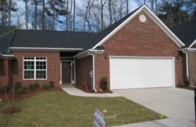 3 BR/ 2 BA Attached Home