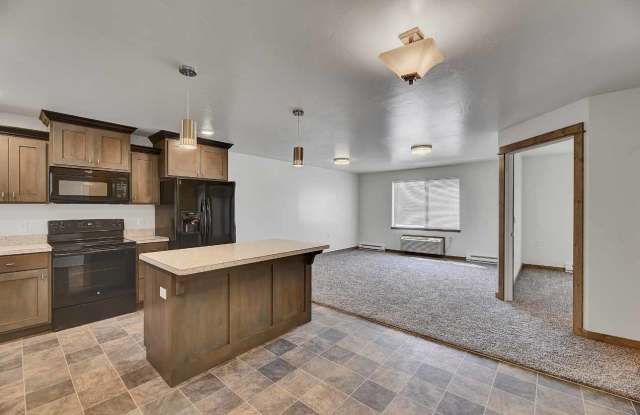 Photo of 940 Gibbon Rd -4