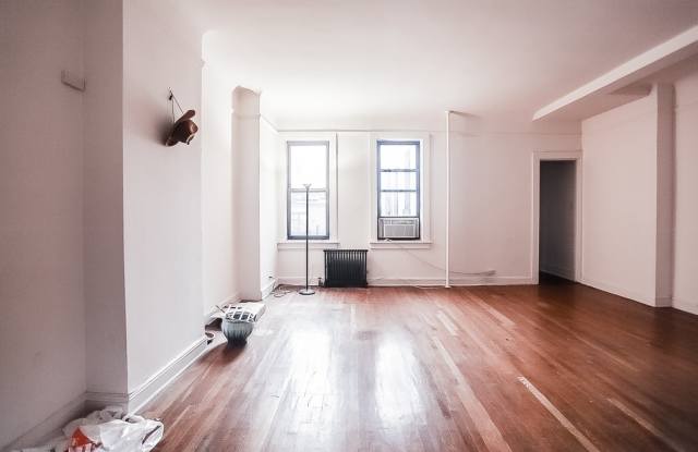 Photo of 11 East 80th Street