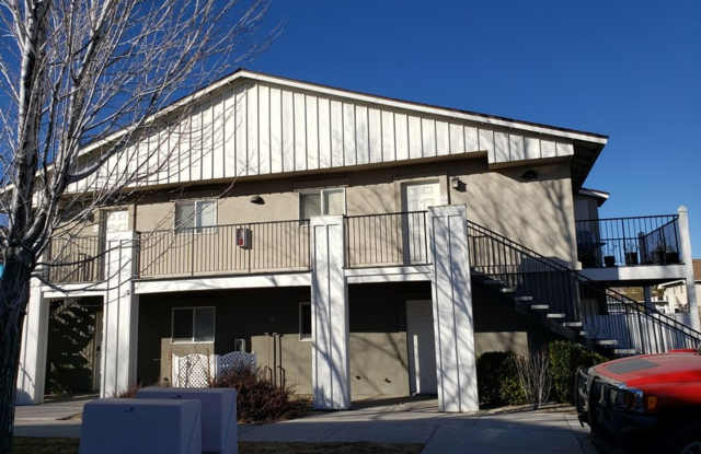 <b>One Bedroom Ground Floor Condo in Gated Community<br><br>