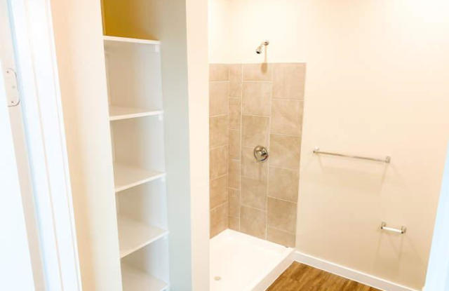 960 Merrill Dr, #1190