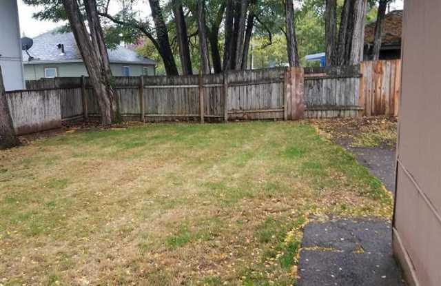 658 Browning Avenue South - 1