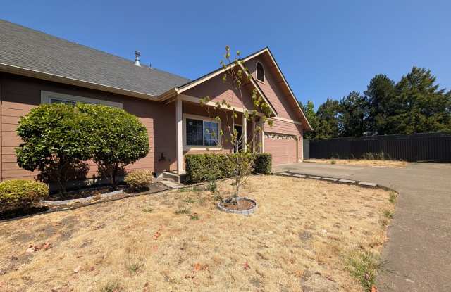 Beautiful 3-Bedroom, 2-Bath Home With Solid Surface Flooring
