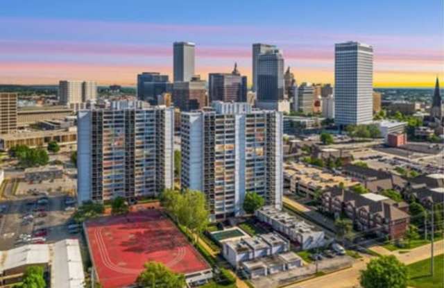 Photo of 410 West 7th Street