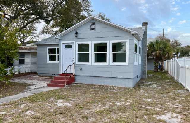 Beautifully remodeled 2/1 home in the heart of St. Pete - 3823 2nd Avenue North, St. Petersburg, FL 33713