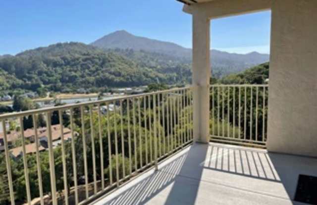 565 Via Casitas