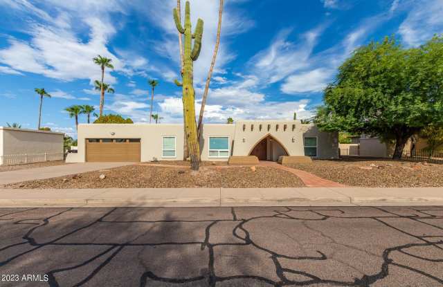 Photo of 10627 N 44TH Court