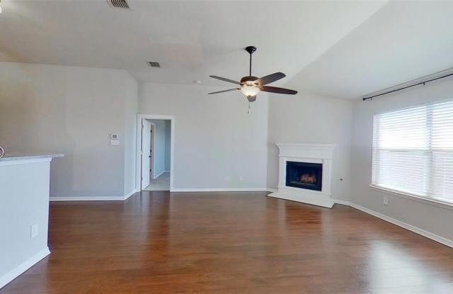 2803 Saddlebred Trail