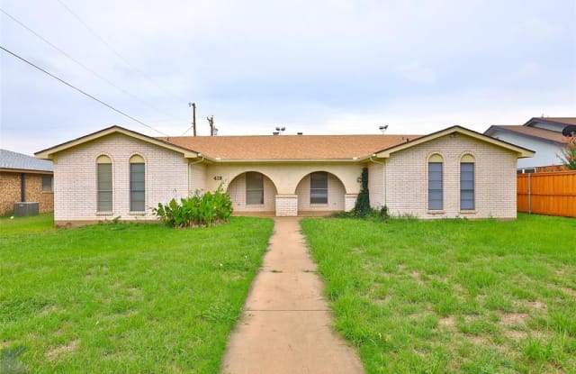 419 SOMERSET Place - 419 Somerset Place, Abilene, TX 79601