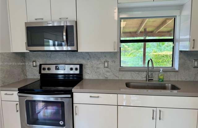 12705 SW 66th Terr Drive 12705, Miami, FL 33183