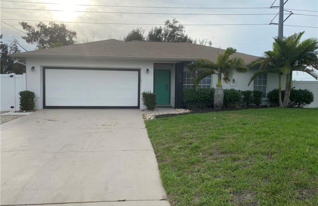 218 SW 24th AVE - 218 Southwest 24th Avenue, Cape Coral, FL 33991