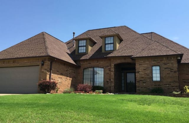 6308 Bryant Ct - 6308 North Bryant Court, Warr Acres, OK 73122