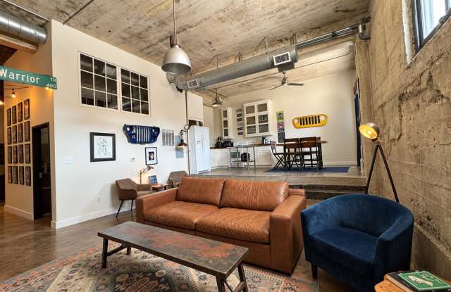 Photo of 311 Bryan
