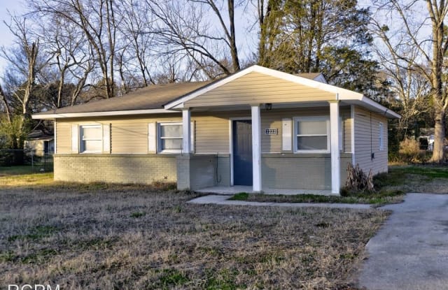 2222 Evans Ave - 2222 Evans Avenue Northwest, Huntsville, AL 35810