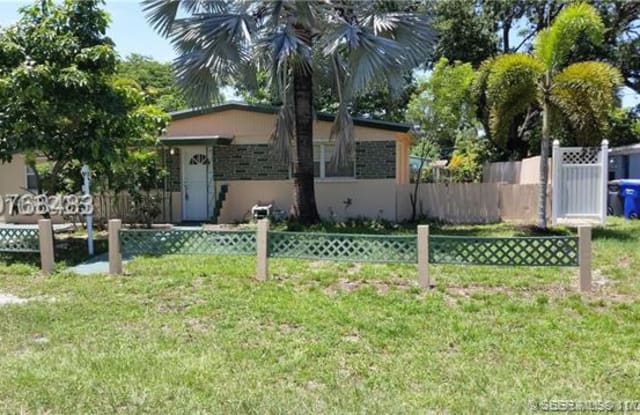 5631 Farragut St - 5631 Farragut Street, Hollywood, FL 33021