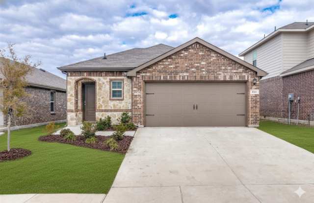 Photo of 911 Hay Loft Ln