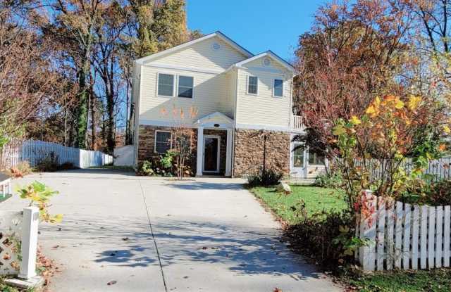 Photo of 7122 OAK RIDGE Road