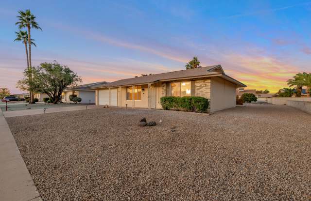 9822 W Silverbell DR