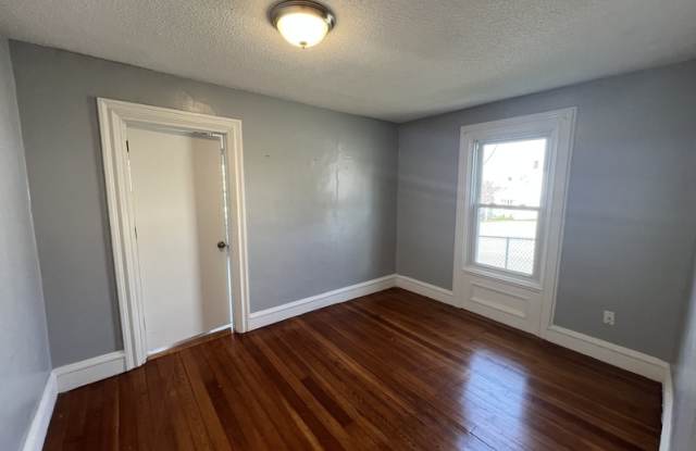 795 North Underwood St