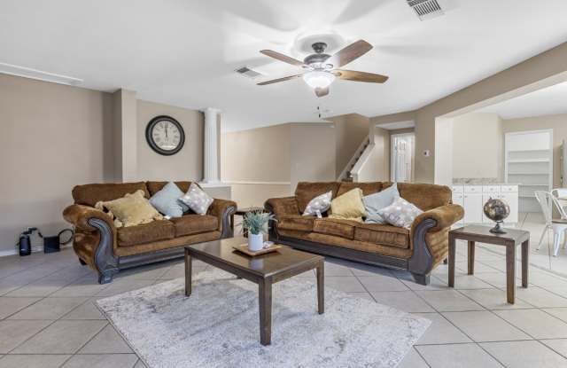 4208 Creekway StreetBEDROOM 1B - 688264https://livehomeroom.com/5850