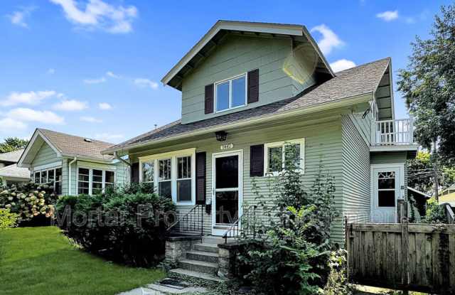1442 Saint Clair Avenue