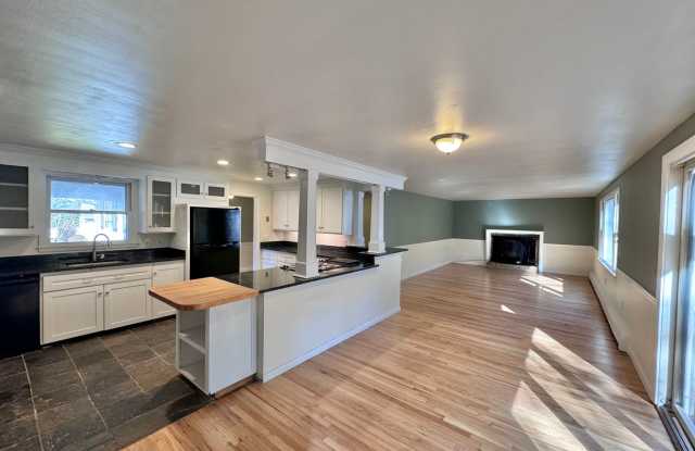 Photo of Beautiful Single Family Home in Portsmouth | 3 Bedroom 2.5 Bath Ranch w/ Finished Basement!