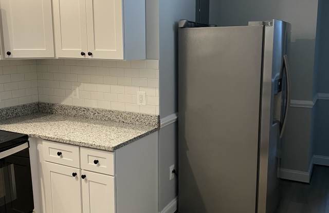 146 North East Avenue - D Private Bath Available $850