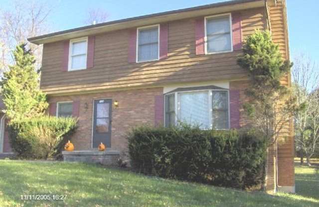 4 Bedroom 2.5 Bath House with 2 Car Garage