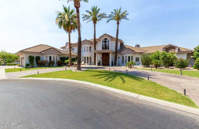 1502 E TREASURE COVE Drive