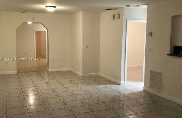 5700 NW 5th Ave